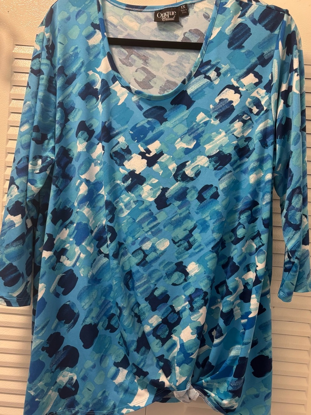 Onque Casuals Blue Abstract Scoop Neck Tunic